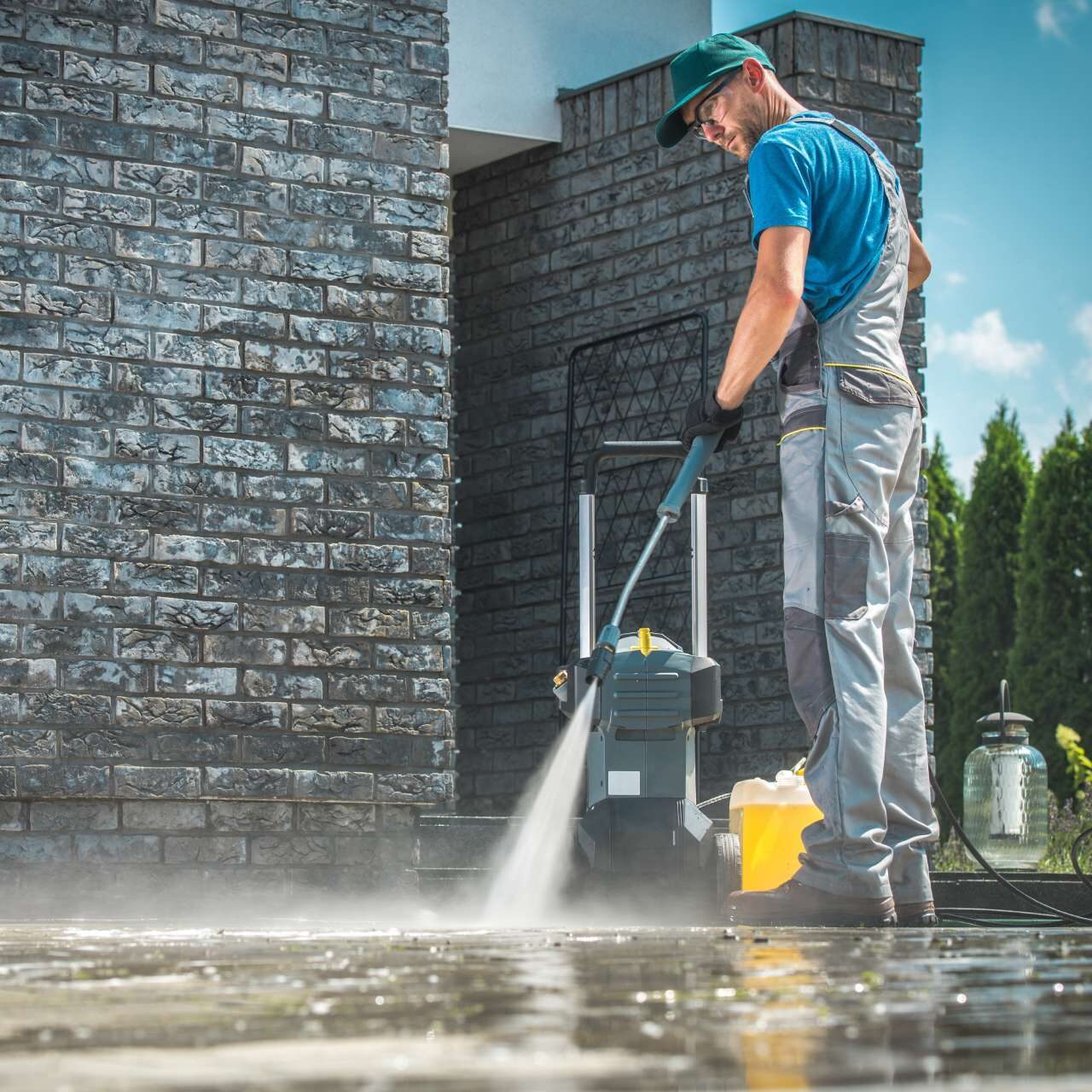 Pressure Washing Service in Sacramento